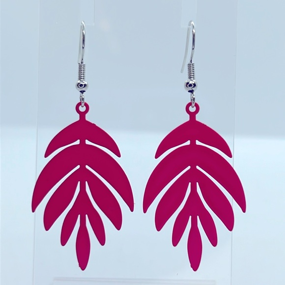 Jewelry - Brass Leaf Fluorescent Pink Earrings